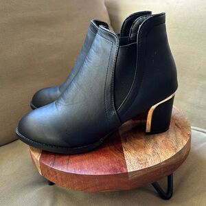 New SHEIN Heeled black ankle boots